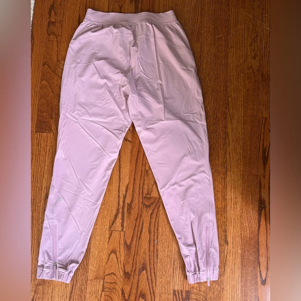 Lululemon Adapted State High-Rise Jogger *Full Length in Rose Blush, Size 6 - Picture 4 of 5